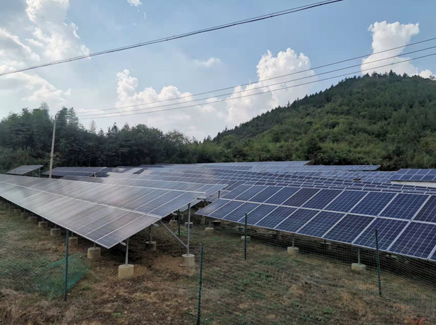 Centrale solaire de 1,06 MW dans le comté de Shitai, Chizhou