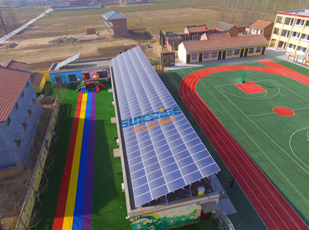 Programme solaire sur les toits de 70 kW pour les écoles